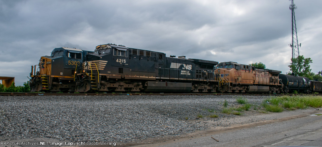 NS 4215, UP 5762, and CSX 5303